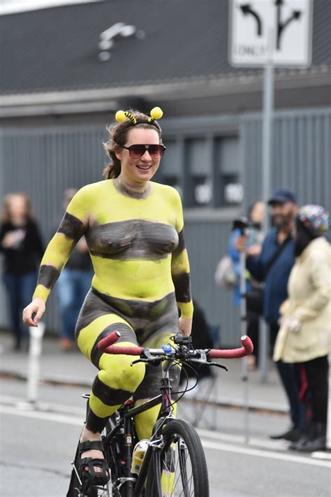 Fremont 2023 Nude Bike Riders Solstice Parade Guerilla Photographer