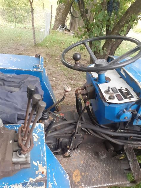 Vând tractor 4x4 Chistag OLX ro