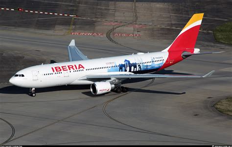 Ec Mki Iberia Airbus A Photo By Andrew Pope Id