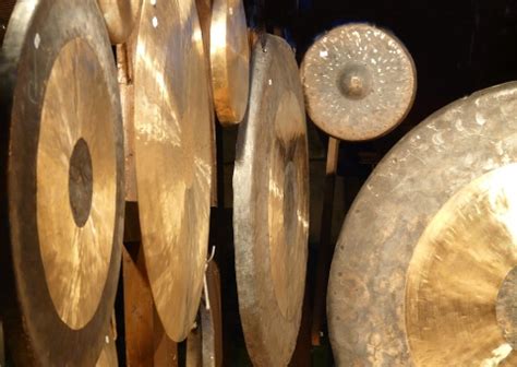 Gongs and clanging cymbals – Lisa Buffaloe