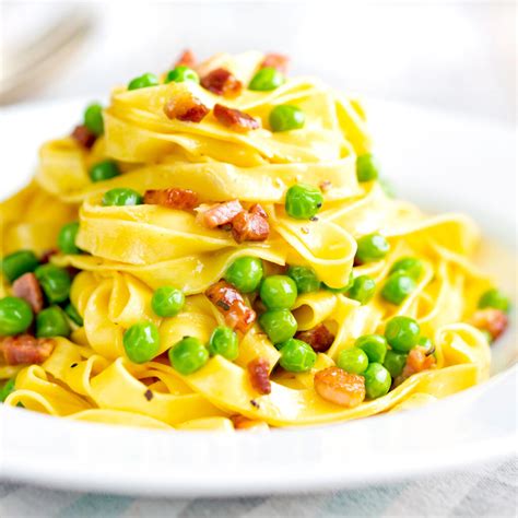 Easy Pasta Carbonara With Peas And Bacon Krumpli