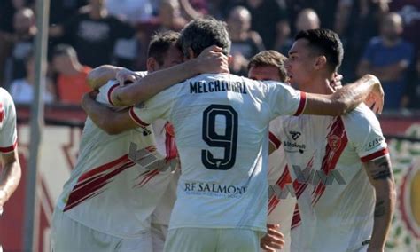 Serie B Perugia Made In Macerata Una Doppietta Di Melchiorri Regala