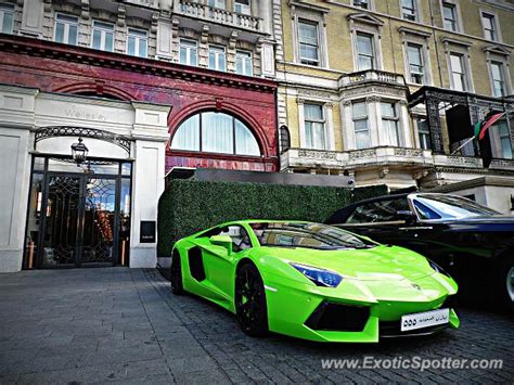 Lamborghini Aventador spotted in London, United Kingdom on 08/10/2014