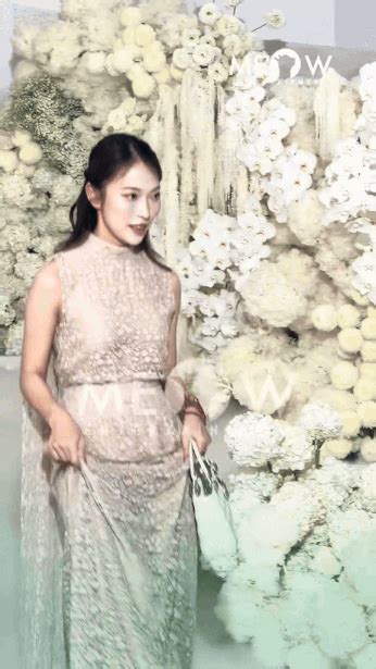 Khánh Vy và người yêu lên hot search