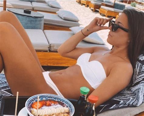 Hot Sexy Steph Catley Bikini Pics