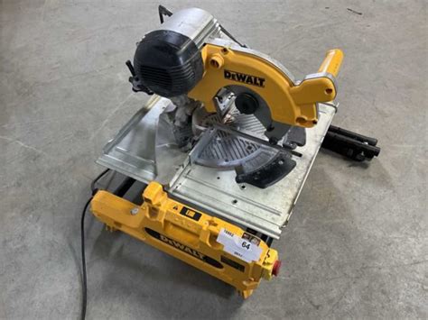 Dewalt 2016 Dewalt DW743N QS Flipchart Table Radial Arm Saw 250mm In