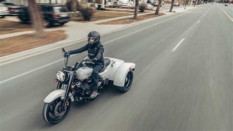 Tres Motos Diferentes Que Se Pueden Conducir Con El Carnet De Coche