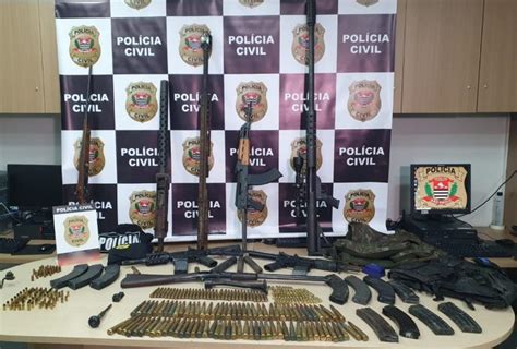 Arsenal De Armas Apreendido Pela Polícia é De Suspeito De Assalto Em