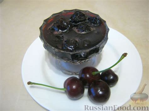 Рецепт: Вишневое варенье с косточками на RussianFood.com