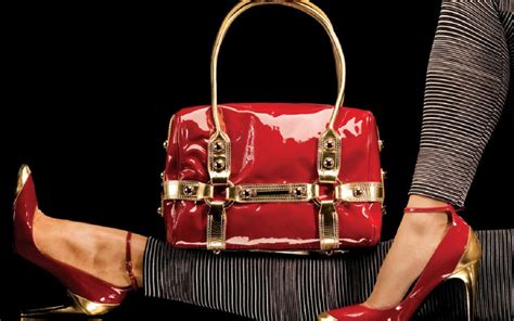 How To Distinguish The Branded Bags From Fake