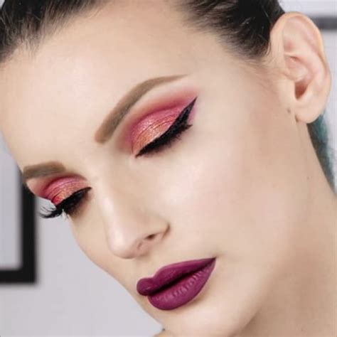 Ecco Il Tutorial Di Questo Makeup Realizzato Con La Different Di