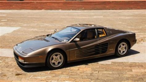 Ferrari Testarossa Em Cor Rara Ser Leiloada Isto Dinheiro