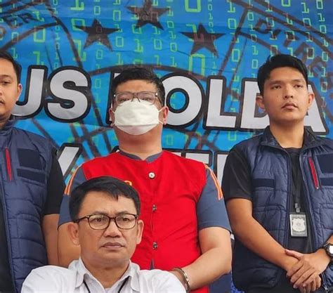 Kasus Qris Palsu Di Masjid Polisi Serahkan Tersangka Dan Barang Bukti