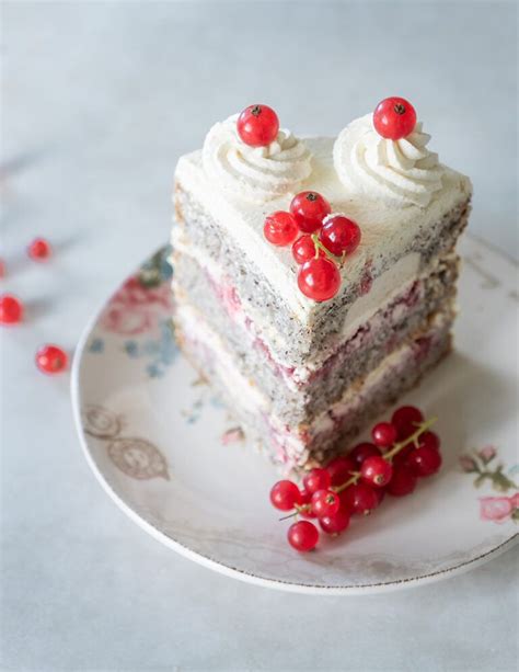 Mohn Käsekuchen Torte mit Johannisbeeren Stina Spiegelberg