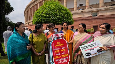 India To Reserve One Third Of Parliamentary Seats For Women The New York Times