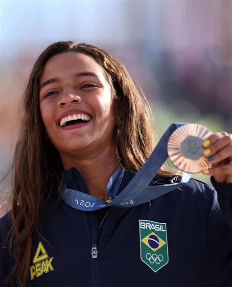 Muita grana Rayssa Leal fatura bolada após título mundial de skate