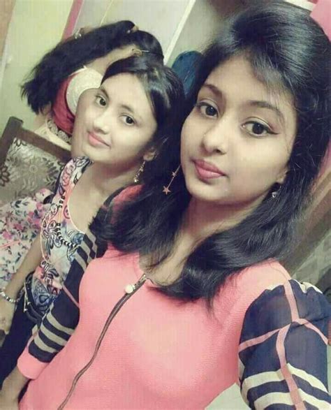 Selfie Prity N Beautiful Desi Girl Selfie Indian Girls Pakistani Girls Pic