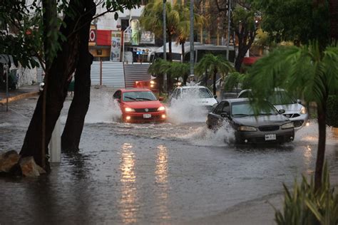 Pron Stico Del Tiempo Fuertes Lluvias Y Tormentas El Ctricas Amenazan