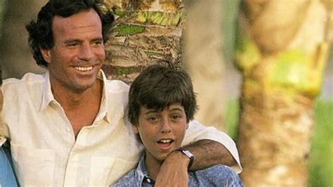 La razón por la que Julio Iglesias no se habla con su hijo Enrique