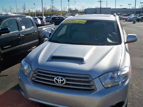 Purchase Razzi 2008 - 2009 Toyota Sequoia Hood Scoop - Unpainted in ...