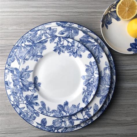 Arbor Blue Rimmed Dinner Plate Blue And White Dinnerware Blue