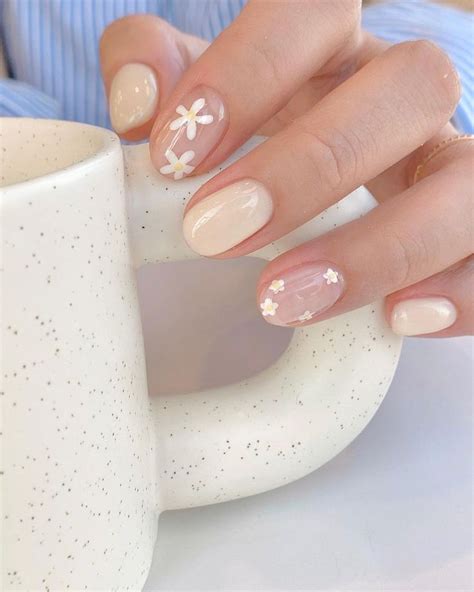 40 Best Nails And Toenails To Inspire You Cute Simple Nails Simple Gel