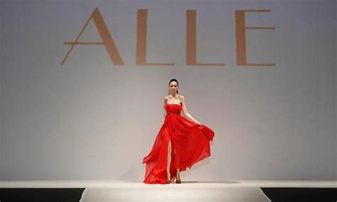 Photos Taiwan Fashion Show Features Lingerie Evening Wear KATU