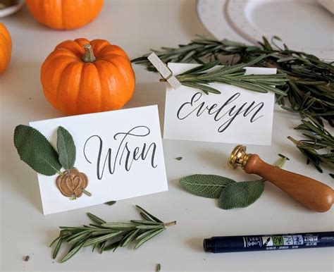 Diy Thanksgiving Place Cards Hoopla Letters Thanksgiving Place