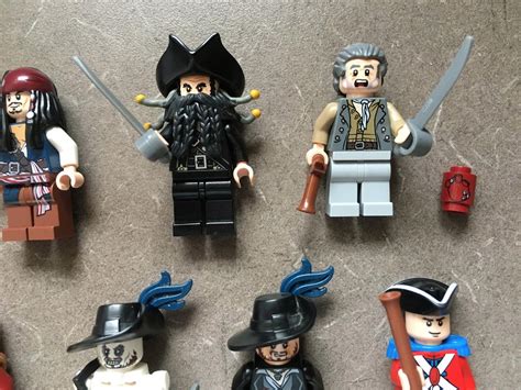 Lego PIRATES OF THE CARIBBEAN MINIFIGURE LOT Jack Sparrow Barbossa ...