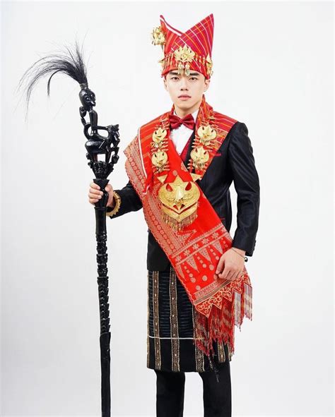 Batak Indonesia Traditional Clothing 🇮🇩 Traditional Outfits