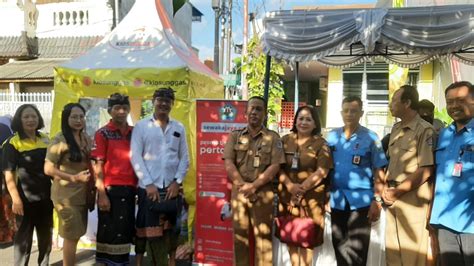 Pemkot Gelar Pasar Murah Sambut HUT Ke 236 Kota Denpasar Berikan