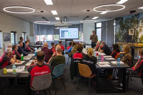 Kennis café met als thema karton Welkom bij De Budelse