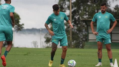 Quem O Meia Que Participou De Metade Dos Gols Da Chapecoense