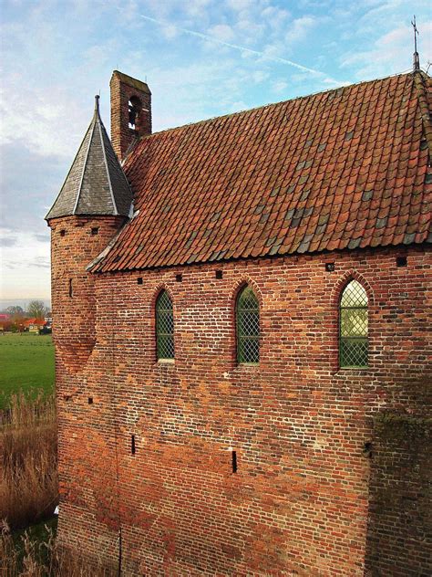 Doornenburg Castle Doornenburg Visitor Information And Reviews