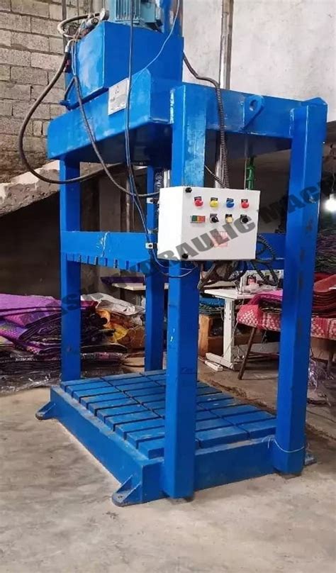 Mild Steel Baling Machine For Plastic Max Load Capacity Ton At Rs