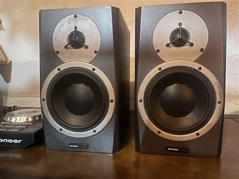 Dynaudio Bm A Powered Pro Studio Monitors Pair Reverb