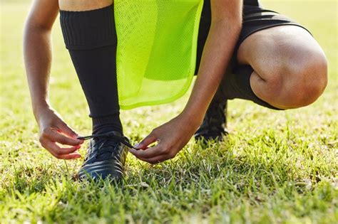 How to Treat a Black Toenail, According to a Podiatrist | livestrong