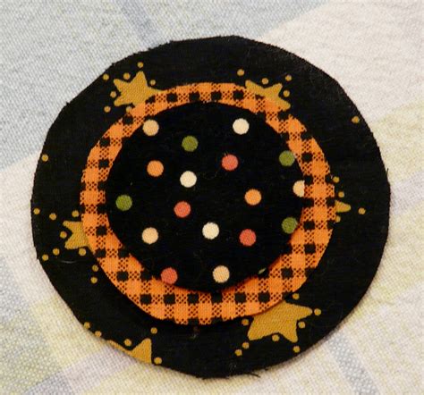 Hudson S Holidays Designer Shirley Hudson Scrappy Fabric Circle Pins