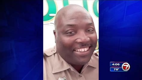 Officer Killed After Crashing Atv Into Tree In Southwest Miami Dade Wsvn 7news Miami News