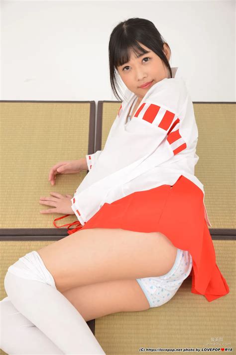 Lovepop Suzu Yamai Photoset