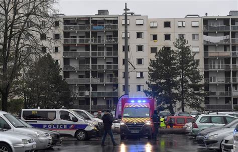 Incendie à Vaulx en Velin Sous le choc les riverains pointent l état