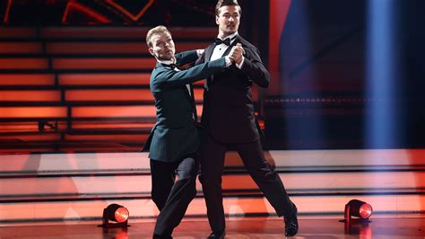 Let s Dance Nicolas Puschmann Lars Tönsfeuerborn Augen Nass Lars Uber