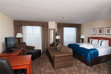 Holiday Inn & Suites Kanata - Ottawa Day Use Rooms | HotelsByDay