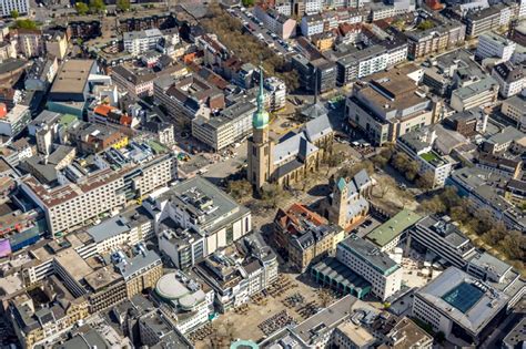 Dortmund von oben Kirchengebäude der St Reinoldi in Dortmund im