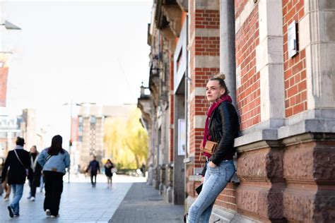 Nieuwe Telling Toont Aan Veel Vrouwen Jongeren En Kinderen Dak Of