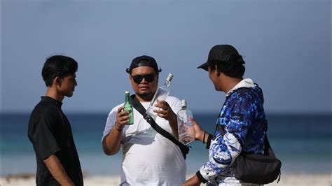 FJL Aceh Bersihkan Sampah Internasional Di Pantai Balu Pulo Aceh YouTube