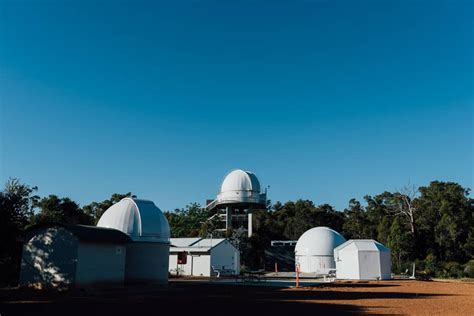 Frances & Matt’s Celestial Wedding at Perth Observatory - Nouba ...