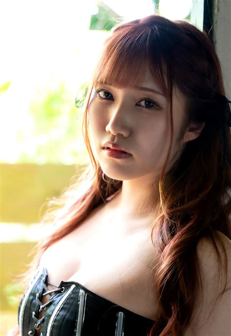 ThumbNow Japanese Babe Amiri Saitou 斎藤あみり Erotic Photo 9