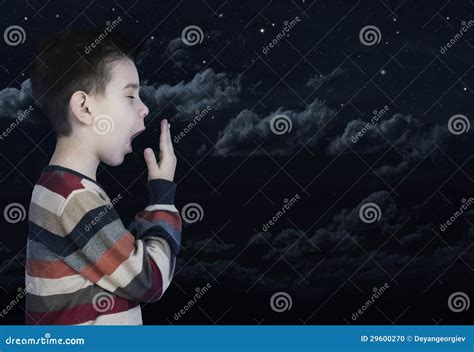 Sleepy child that yawning stock photo. Image of upset - 29600270