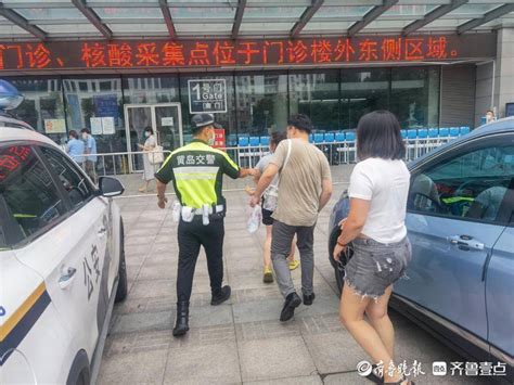 男童异物卡住喉咙，西海岸交警警车开道直奔医院 孩子 时间 车辆